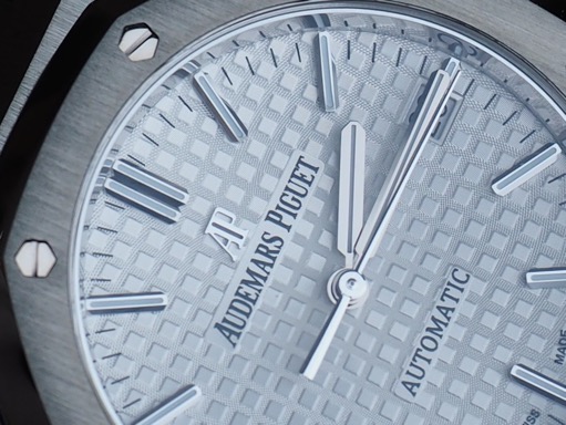 超希少）大ズレ（アメリカ） Royal Oak Ref.15450ST: Ay&Ty Style
